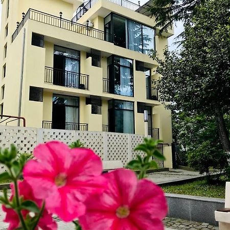 Hotel Gurya Kobuleti Esterno foto